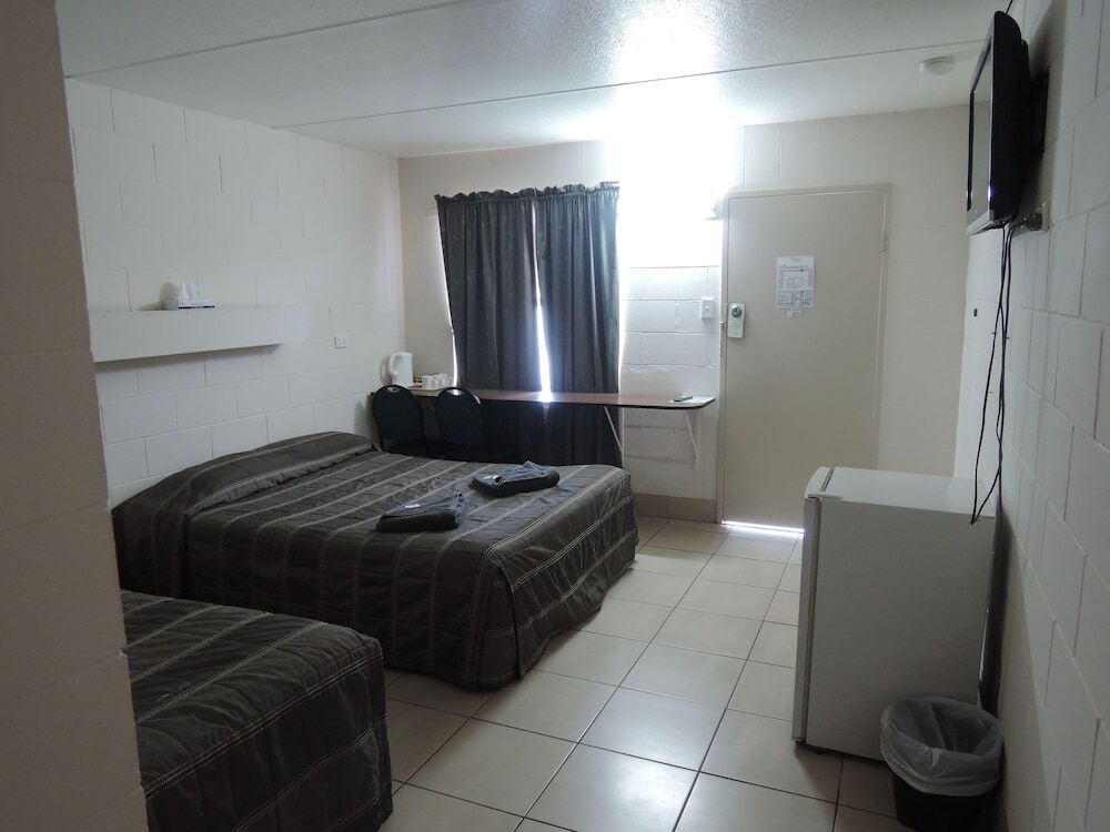 Motel 707 Emerald Esterno foto